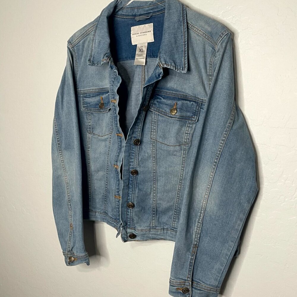 Social Standards by Sanctuary Classic Denim Jean Jacket Size XL - Picture 3 of 9